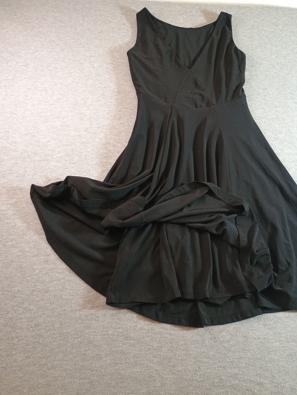 Lauren Ralph Lauren Women's Size 6 Classic Black Sleeveless Fit-and-Flare Dress - Picture 3 of 9